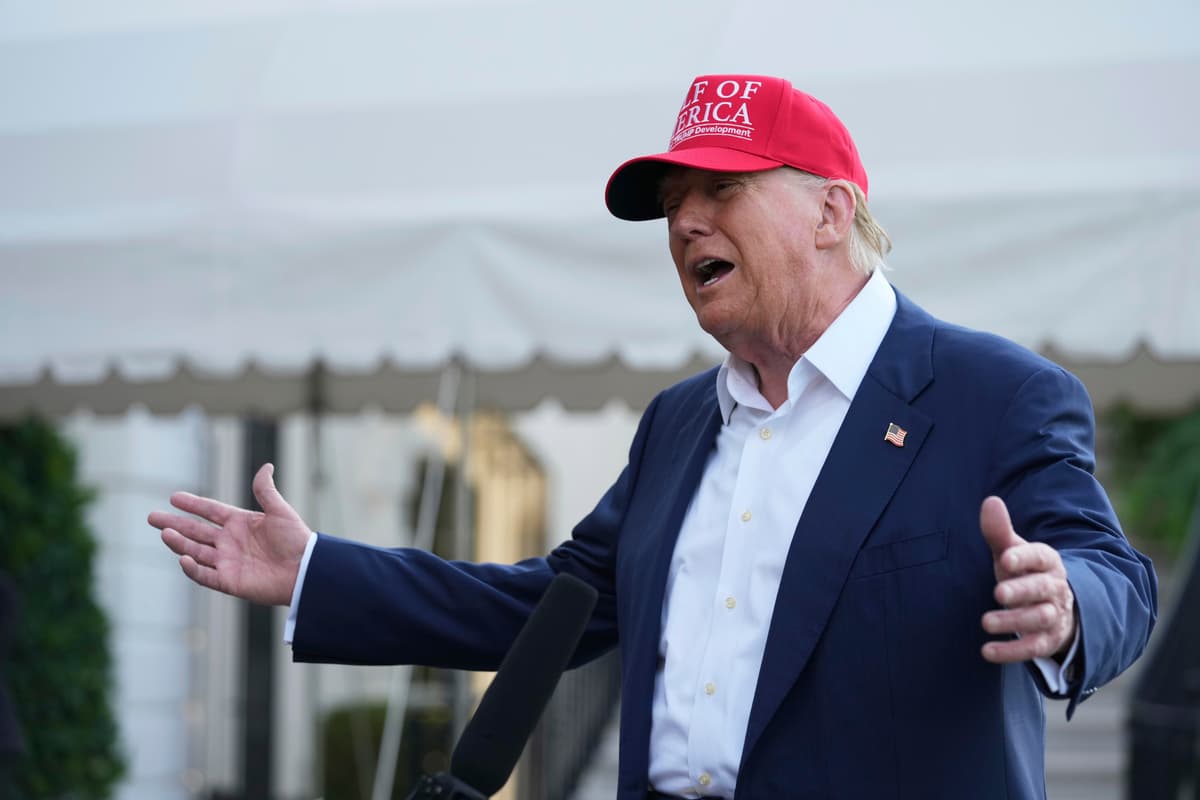 AP/Mark Schiefelbein