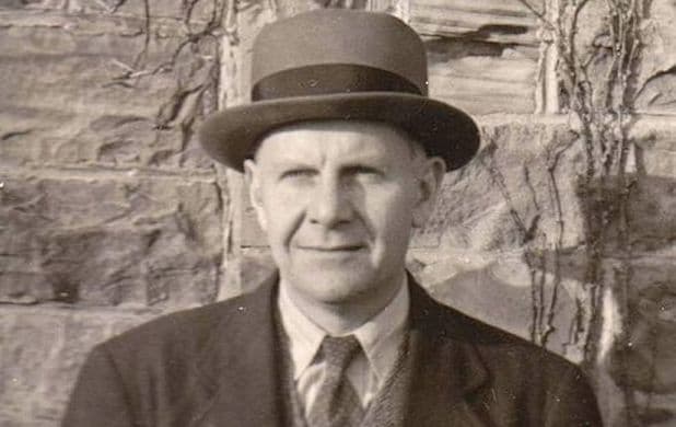 John Crowe Ransom at Kenyon College, 1941. Robie Macauley via Wikimedia Commons