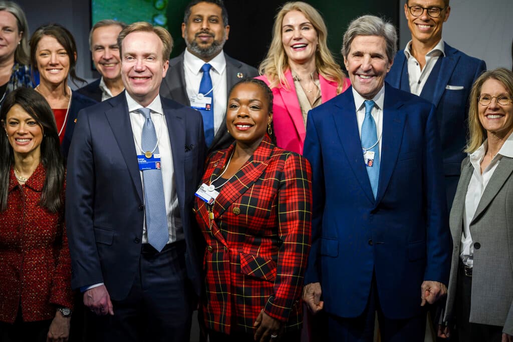 John Kerry, right, with the president of the World Economic Forum, Borge Brende, left, and the vice chairwoman of Carbon Direct, Nili Gilbert, at the 53rd annual meeting of the World Economic Forum at Davos, Switzerland, January 17, 2023. 