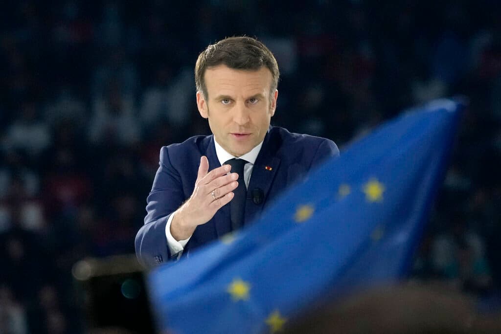 AP/Francois Mori, file