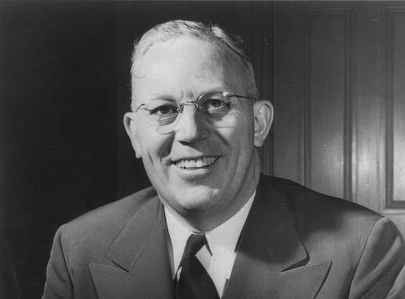 Via Wikimedia Commons Chief Justice Warren.