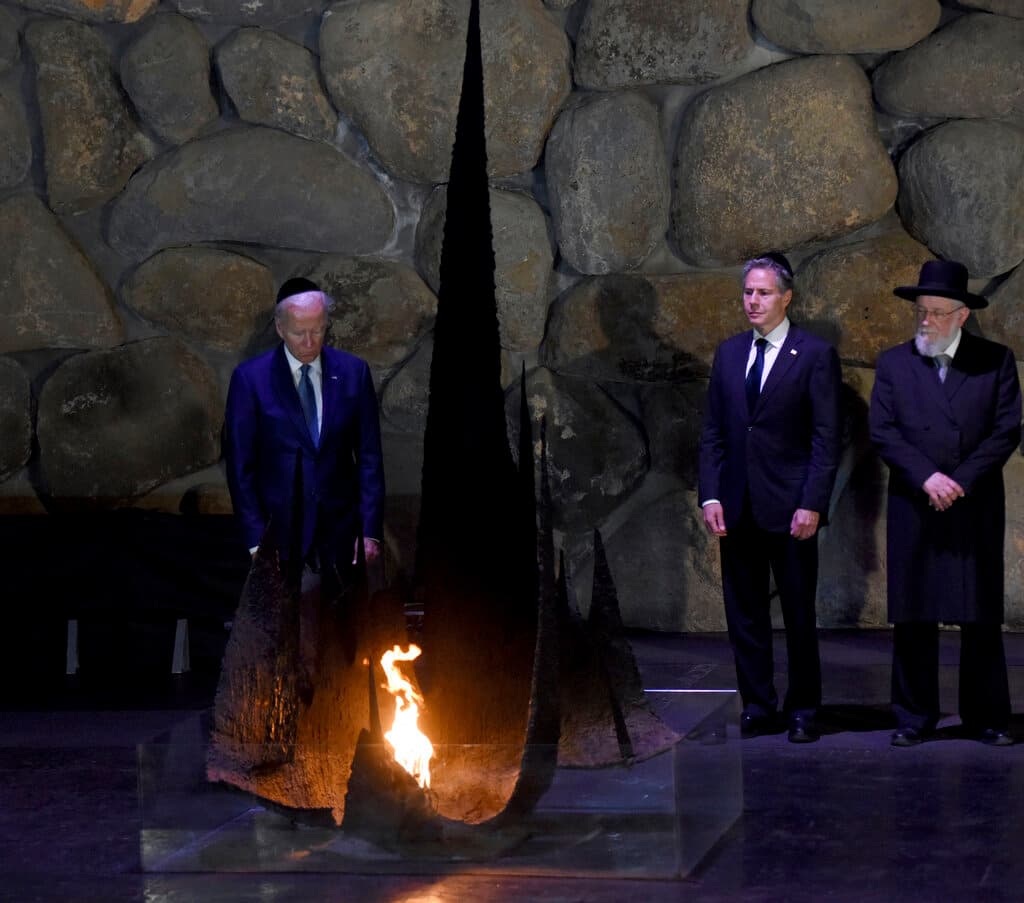 Debbie Hill/UPI/pool via AP