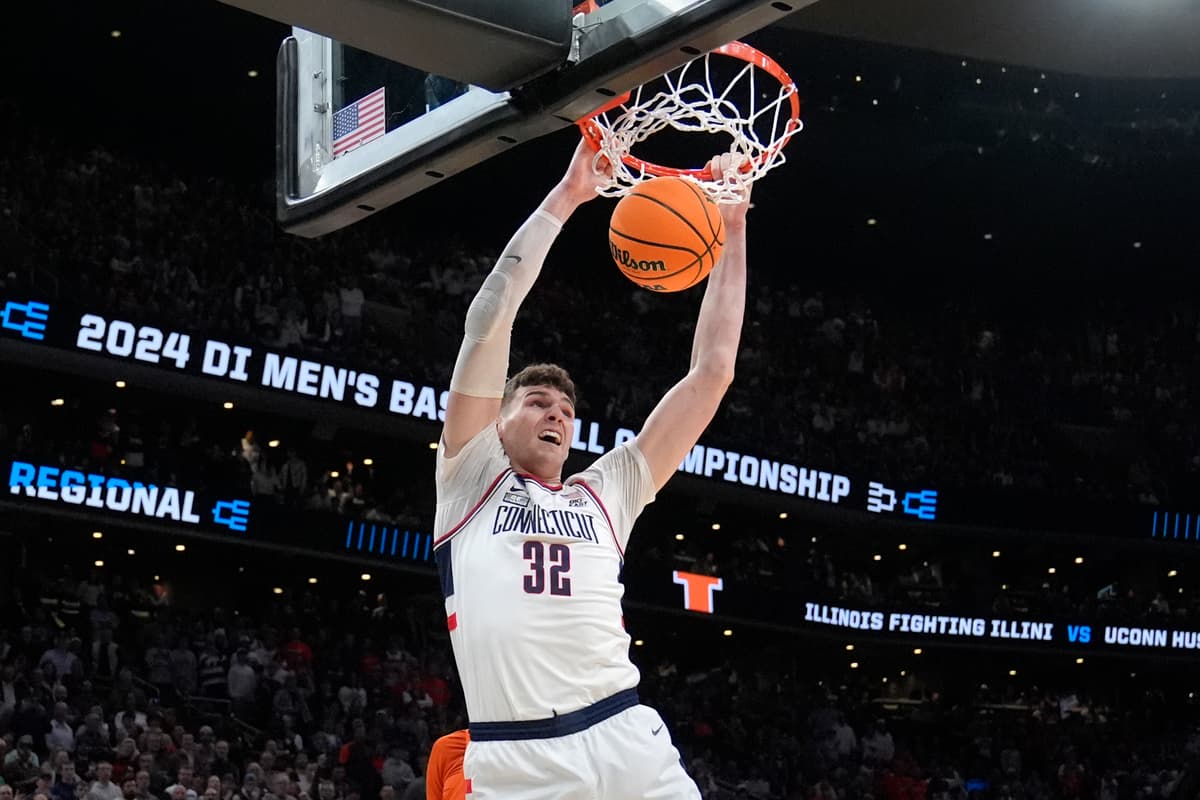 AP Photo/Steven Senne