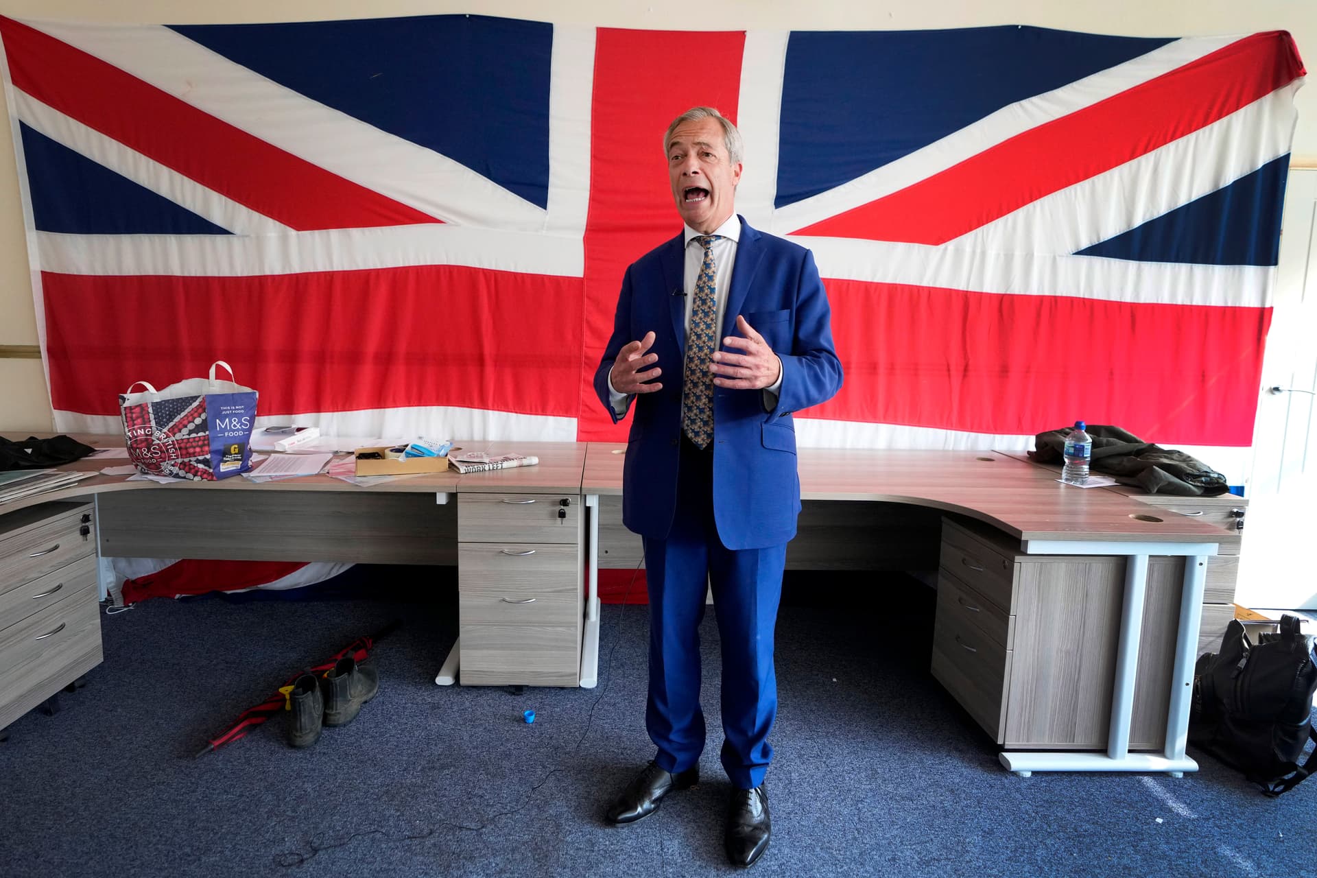 AP/Kirsty Wigglesworth Reform UK party leader Nigel Farage at Clacton-On-Sea, England, June 21, 2024.