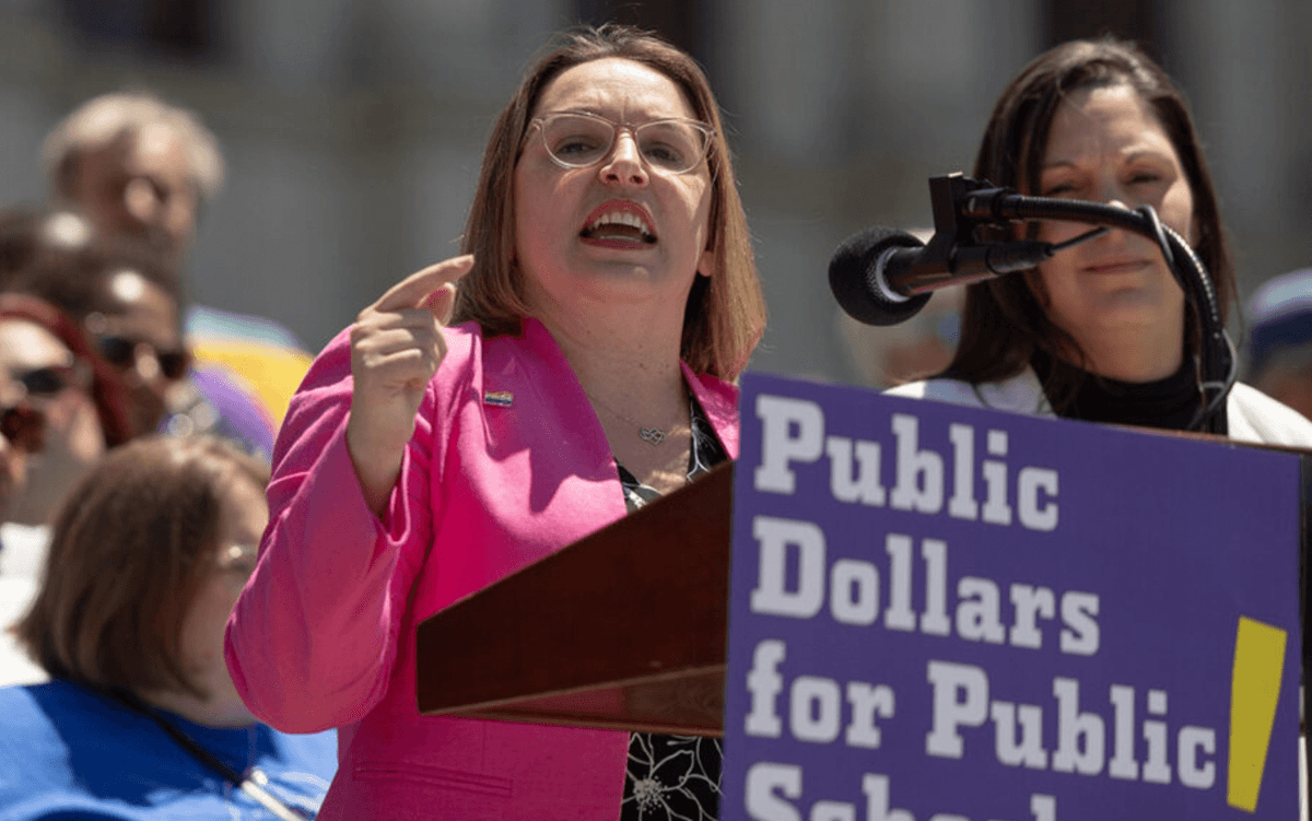 Via senatorlindseywilliams.com