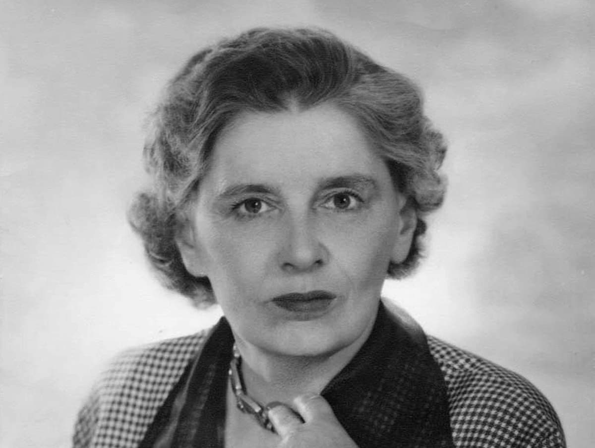 Madame Yévonde via Wikimedia Commons