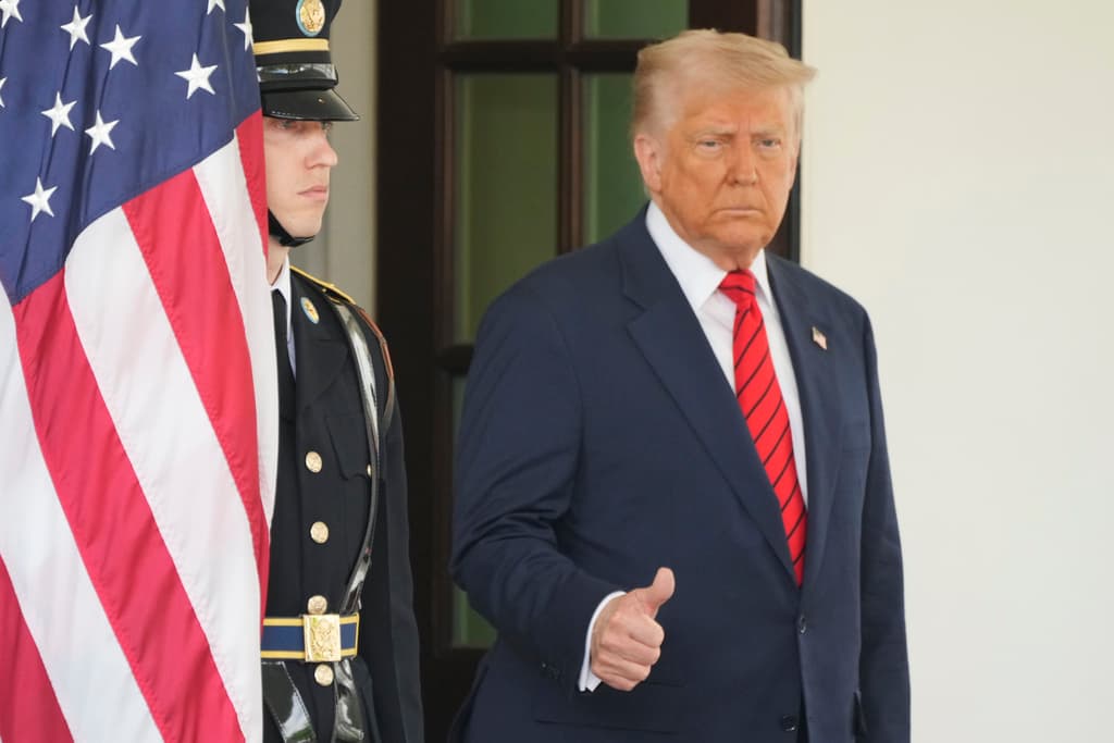 AP/Mark Schiefelbein