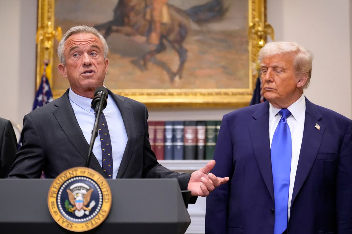 AP/Mark Schiefelbein