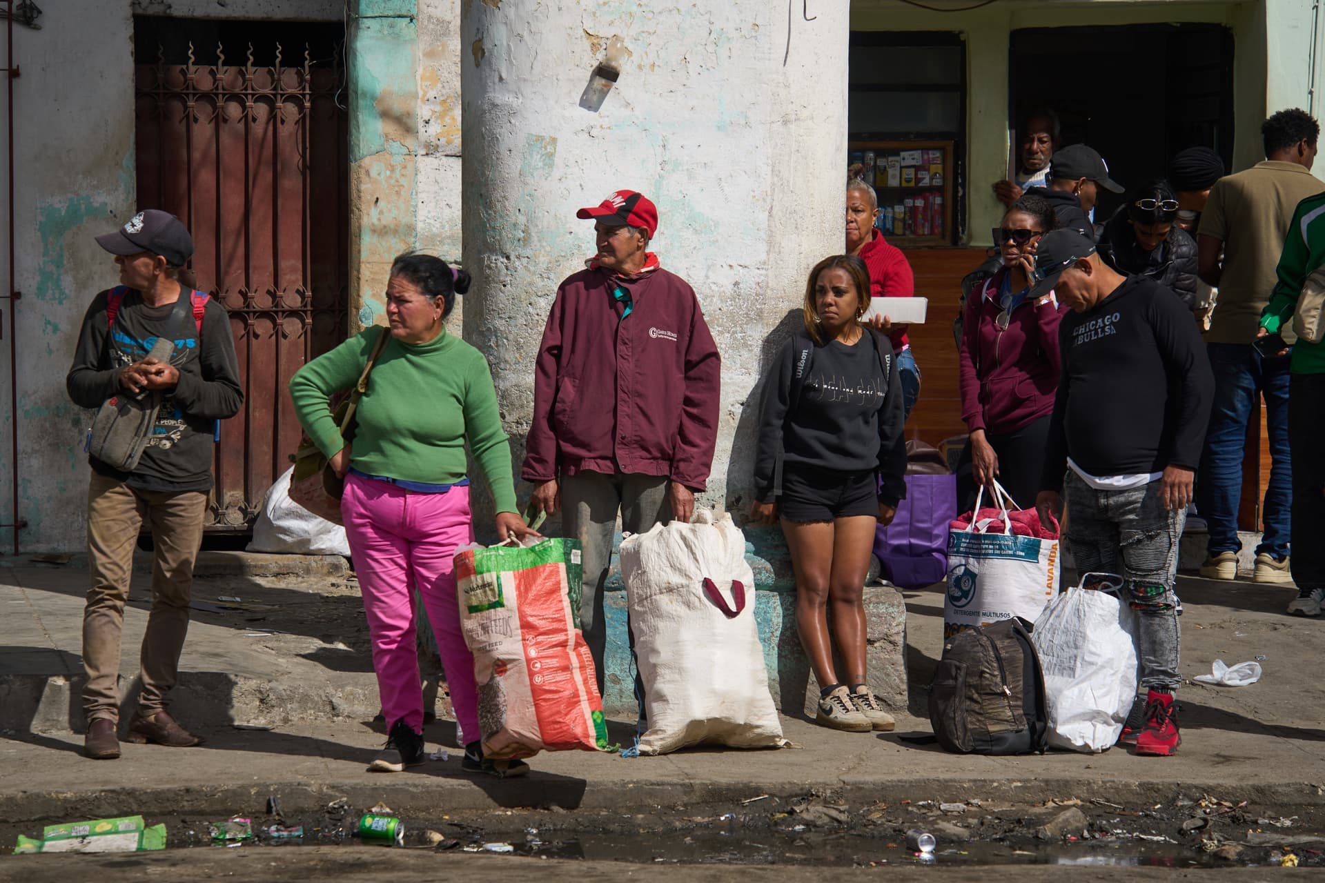 AP/Ramon Espinosa People wait to board transportation at Havana, February 6, 2026.
