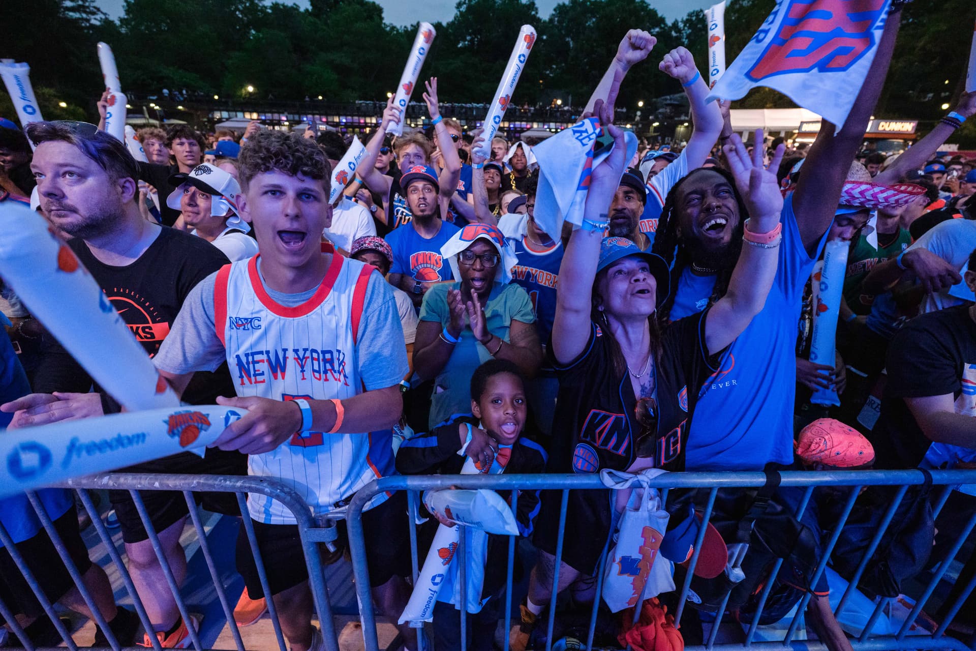 Adam Gray/Getty Images Knicks fans gather at the Wollman Rink in Central Park for Game 4 of the NBA Finals on June 10, 2026 after Madison Square Garden canceled its watch party.
