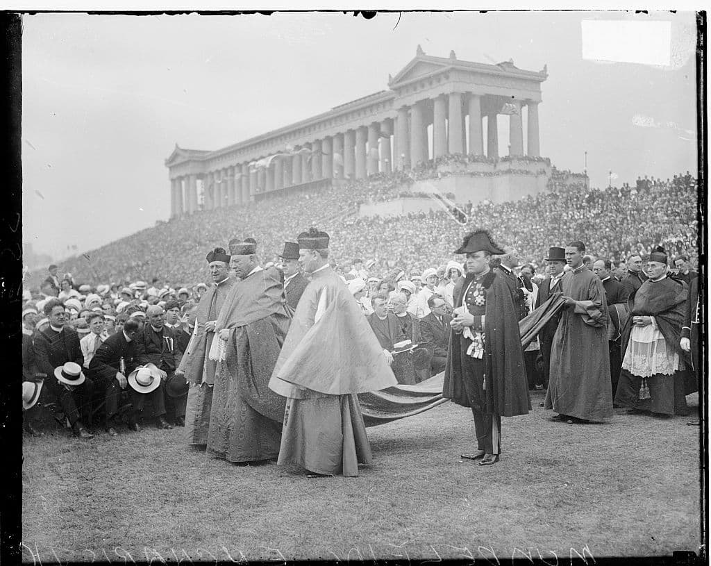 Chicago History Museum/Getty Images The 1926 International Eucharistic Congress in Chicago.