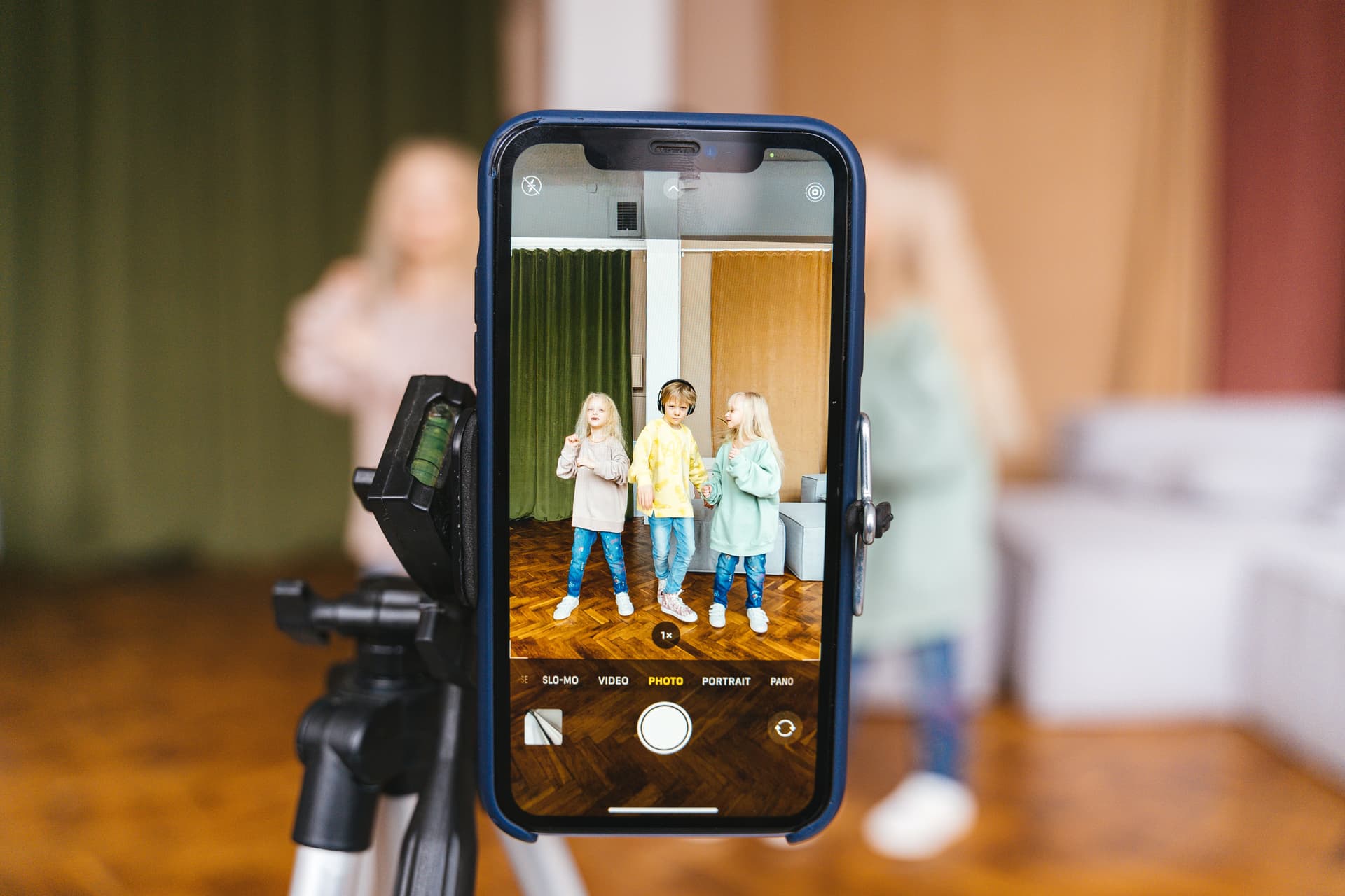 AI25 Studio via Pexels.com Featured image for U.K.’s Starmer Faces Bipartisan Backlash Over Plan To Ban Social Media for Teens Under 16