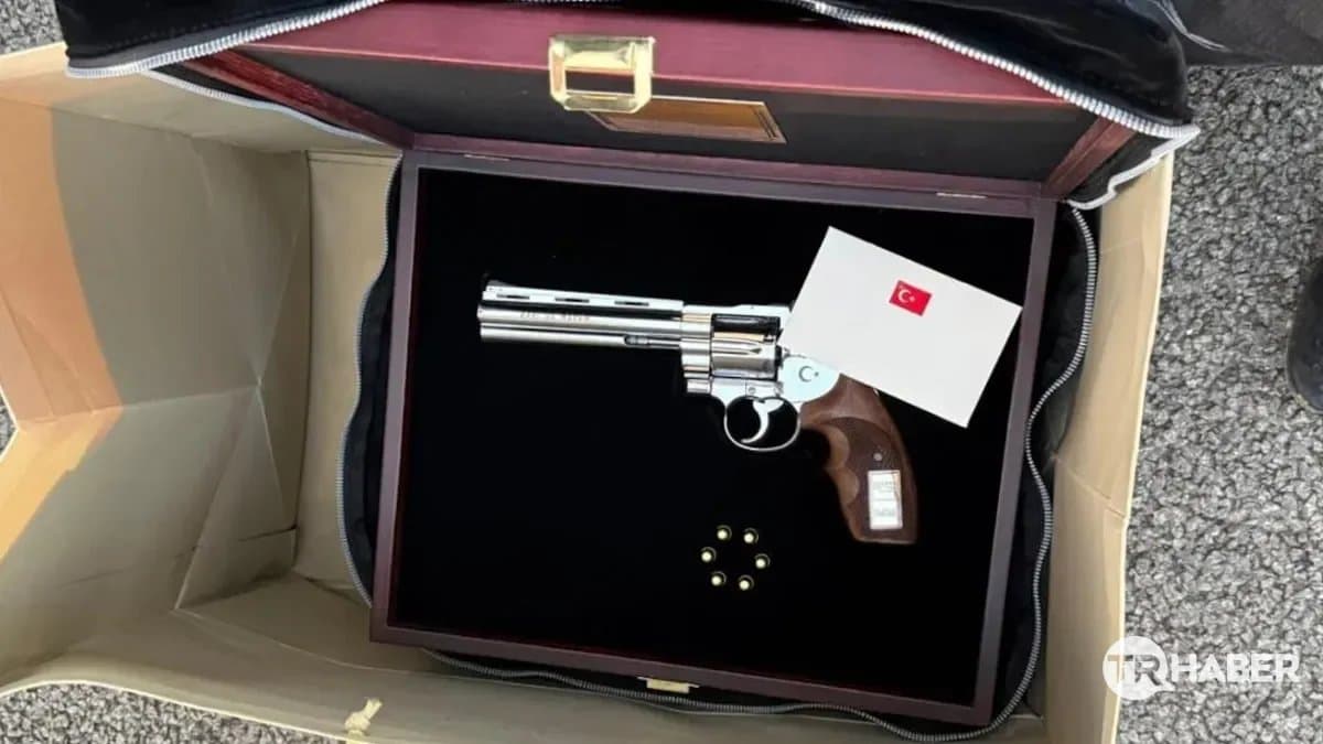 Office of the Prime Minister of Belgium via X Belgian officials display a Gümüşay .357 Magnum revolver gifted to Prime Minister Bart De Wever by Turkey’s president, Recep Tayyip Erdoğan, at the recent NATO summit.