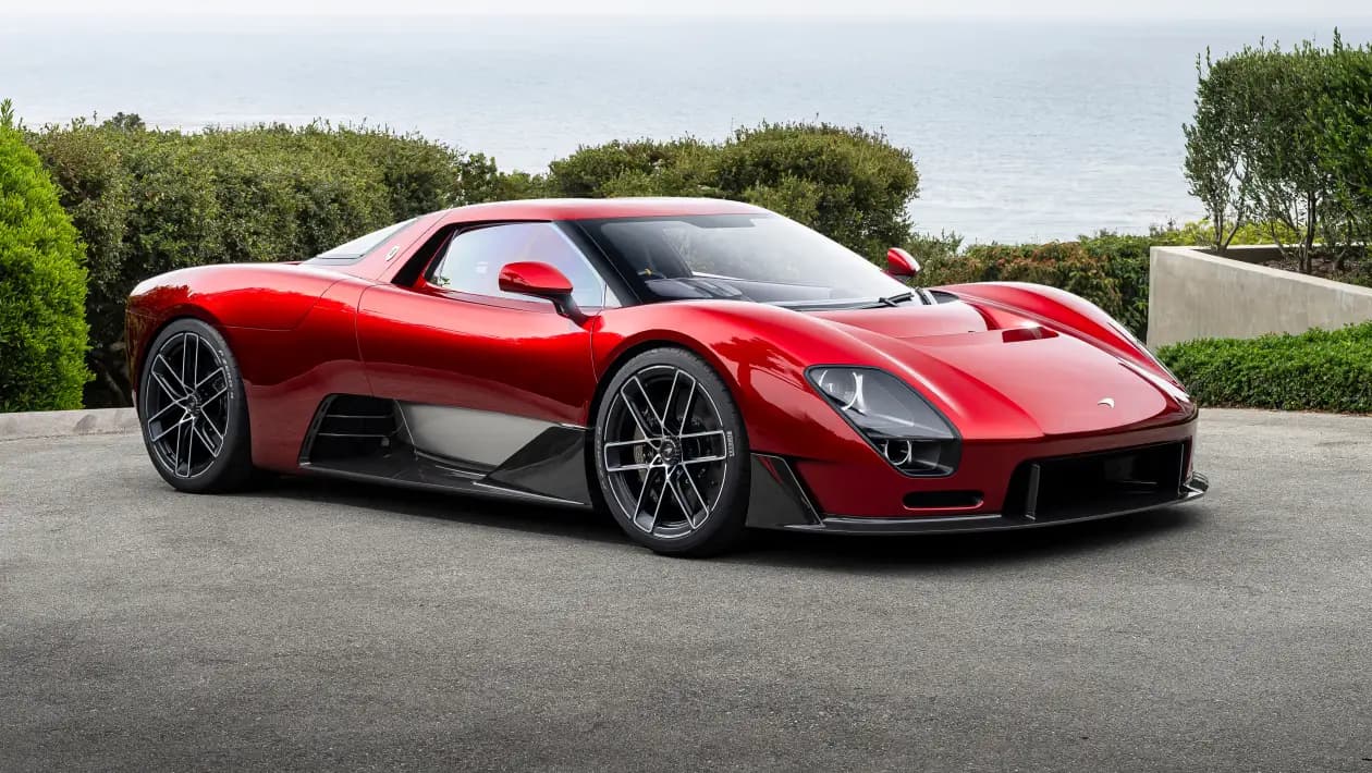 Courtesy of McLaren McLaren McL 6GT.