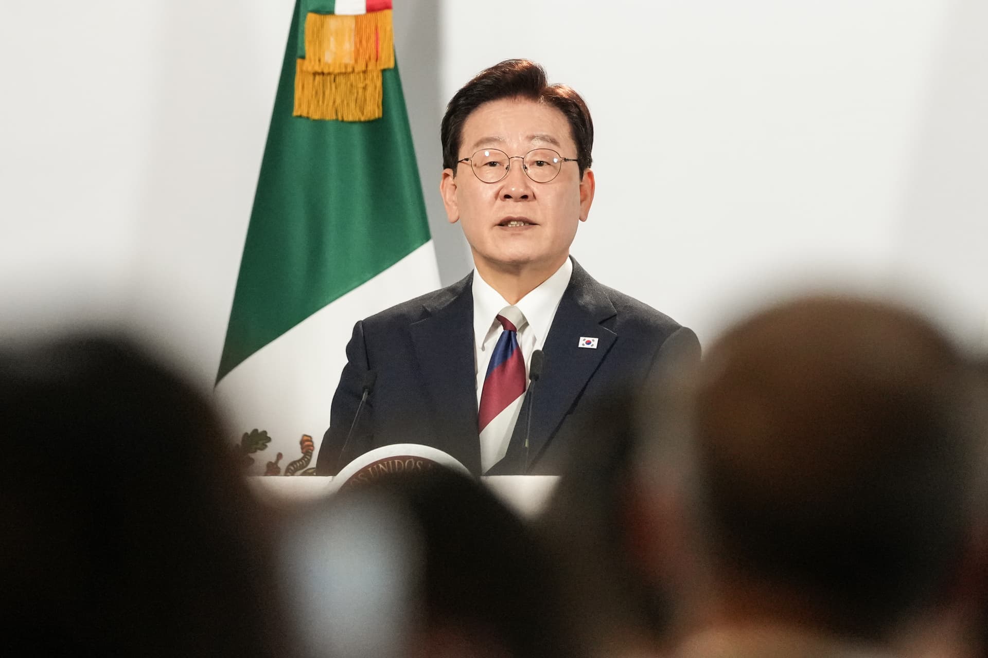 President of South Korea, Lee Jae-myung, speaks during an official visit to Mexico at Palacio Nacional on September 24, 2026 at Mexico City. MEXICO CITY, MEXICO - SEPTEMBER 24: President of South Korea, Lee Jae-myung, speaks during an official visit to Mexico at Palacio Nacional on September 24, 2026 in Mexico City, Mexico. (Photo by Cristopher Rogel Blanquet/Getty Images)