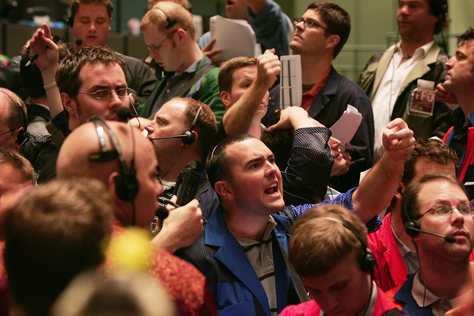 Scott Olson/Getty Images Bond traders at the Chicago Board of Trade on June 9, 2005.